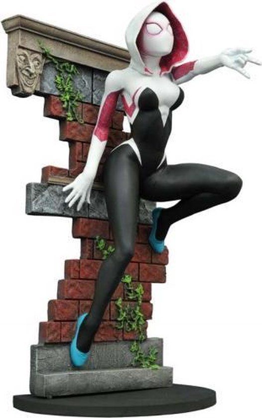 Diamond Selecttoys Marvel Gallery: Spider-Gwen 9 inch PVC Figure