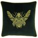 Riva Paoletti Cerana kussenhoes - smaragdgroen - superzachte fluwelen stof - geborduurd gouden bijenontwerp - gouden biesranden - 100% polyester - 50 x 50 cm