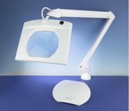 Lightcratt bureaulamp met rechthoekige loep