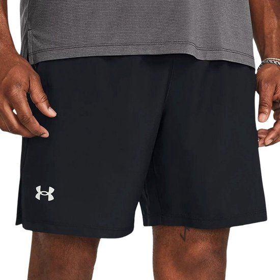 LAUNCH Under Armour UA LAUNCH 7'' SHORTS Heren Sportbroek - Zwart - Wit - S