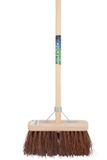 MM Eurotool Straatbezem 29 cm met FSC-steel 150 cm en stokhouder
