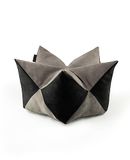 lionto Kroonkussen in Suède-Look voor Katten en kleine Honden, Extravagant Sterrenkussen met afneembare Hoes, (M) 70x38 cm, Duurzaam Huisdierenkussen met variabele Vulling, Grijs/Zwart