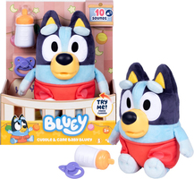 Moose Toys BLUEY - Verzorg & Knuffel je pluchen Baby Bluey - Knuffel met geluid