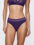 Triumph String Feel of Modal Royal Purple