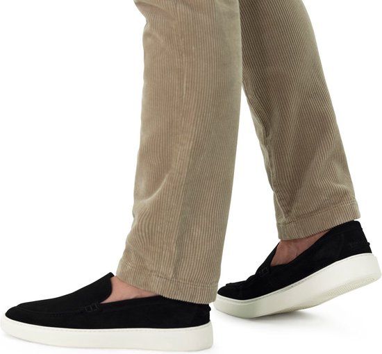Manfield Zwarte suède loafers met sportieve zool - Maat 43