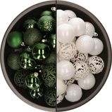 Bellatio Decorations Boules de Noël mix - 74-delig - vert foncé et blanc - 6 cm - kunststof