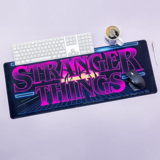 Stranger Paladone Stranger Things Arcade Logo Desk Mat