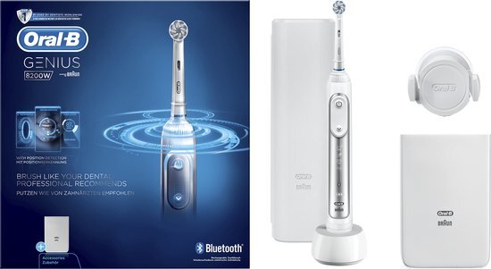 Oral-B Genius 8200W - Zilver - Elektrische Tandenborstel - Powered By Braun - 1 Handvat en 1 Opzetborstel