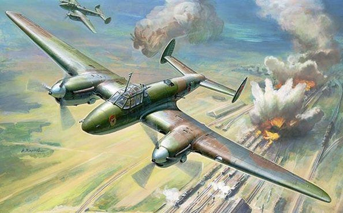 Zvezda 7283 500787283-1:72 PetlyakovPe-2 Soviet Fighter/Bomber-plastic bouwset modelbouwset bouwpakket voor beginners gedetailleerd, ongelakt