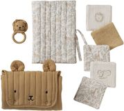 Vertbaudet 8-delige kraamcadeauset: 1 rammelaar, 1 aankleedkussen, 5 doekjes, 1 etui