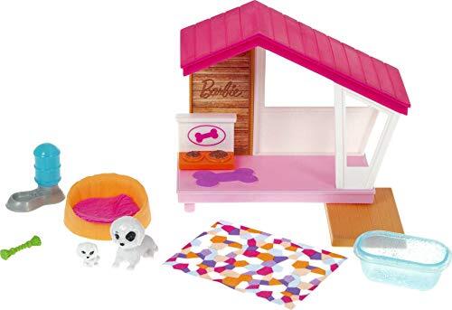 Barbie GRG78, Minispeelset met 2 puppy's, een hondenhok en dierenaccessoires, cadeau voor kinderen van 3 tot 7 jaar