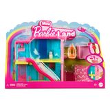 Barbie Mini BarbieLand Poppenhuissets, Mini Droomhuis met verrassing, Barbie pop van bijna 4 cm, meubels en accessoires, met lift en zwembad, 4 jaar+, HYF46