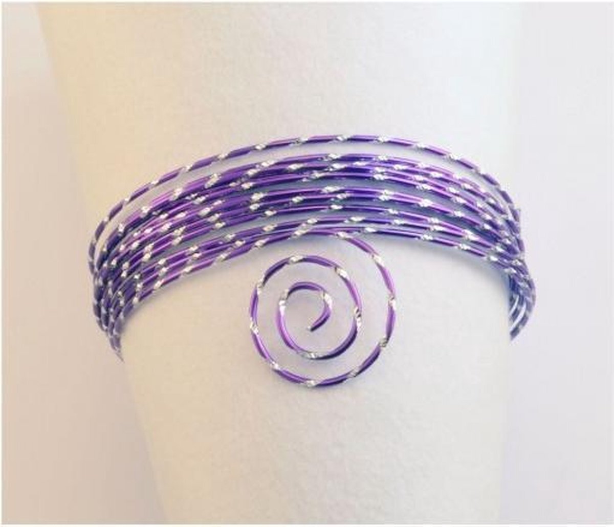 Vaessen Creative Hobbydraad lila - Aluminium wire diamond cut 2mm 5m lilac - 1 stuk