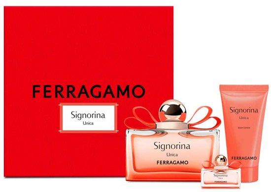 Salvatore Ferragamo Signorina Gift Set Eau De Parfum 100ml and Body Lotion 50ml