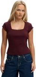 Superdry - Athletic Essentials T-shirt met vierkante hals - Dames - T-shirts - Port Red - Maat L