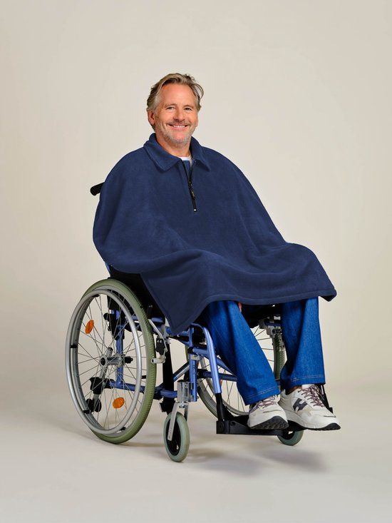 4Care Rolstoel poncho fleece - Rolstoelcape heren - Rolstoelcape winter - Marine