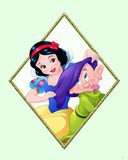 Komar Disney muurschildering | Snow White & Dopey | kinderkamer, babykamer, decoratie, kunstdruk | zonder lijst | WB082-40x50 | Grootte: 40 x 50 cm (breedte x hoogte)