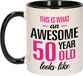 Bellatio Decorations Verjaardag cadeau mok 50 jaar - zwart/roze - grappige tekst - 300 ml - Sarah