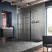 Douche - Douchewand met Zwart Abstract Rasterpatroon en 110cm x 70cm Witte Steeneffect Douchebak
