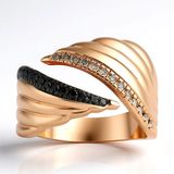 Cavill - Vleugelvormige Damesring - 925 Sterling Zilver - 18K Roségoud Verguld - 0,22 ct Argyle Rose & Zwarte Diamanten - Handgemaakte Elegante Ring