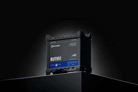 Teltonika RUT951 PoE+ draadloze router