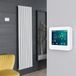 Ecoso, Hudson Reed Hudson Reed Vitality Ardus Radiateur vertical électrique Blanc 178,4 x 47,2 cm Thermostat Wi-Fi à écran tactile Design moderne