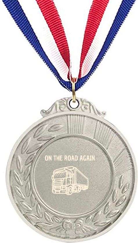 Akyol - on the road again medaille zilverkleuring - Vrachtwagen chauffeur - cadeau vrachtwagenchauffeur - verjaardag cadeau vrachtwagenchauffeur