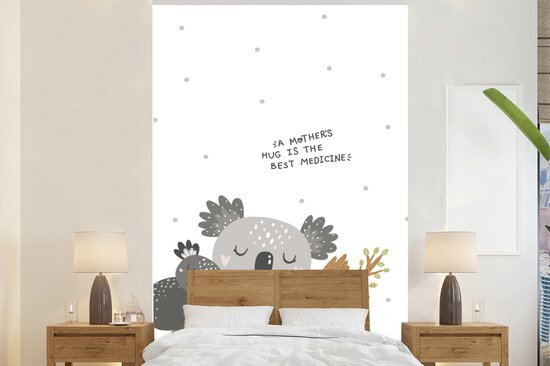 Nr1Wallpaper Behang - Fotobehang Kinderillustratie A mother's hug is the best medicine quote - Breedte 195 cm x hoogte 300 cm