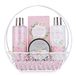 Accentra DREAM OF FLOWERS badset in draadmand met handvat, inclusief douchegel, bodylotion, badzout en bodyscrub - wellness cadeauset voor een verjaardag, Valentijnsdag of Moederdag