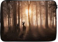 SleevesAndCases Laptophoes 13 inch - Bos - Hert - Zon - Bomen - Winter - Natuur - Dieren - Laptop sleeve - Zwart