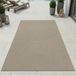 Tapis d'extérieur avec motif à lignes graphiques, résistant aux intempéries, adapté pour terrasse et balcon, couleur beige, dimensions : 240 x 340 cm