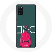 Maniacase Case voor Samsung Galaxy A41 Squid Game Soldier Rood met Cirkelmasker Groene Achtergrond