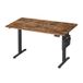 JOYFURNIS Bureau électrique réglable en hauteur marron avec mémorisation des réglages, connectivité USB-C - 140 x 60 cm
