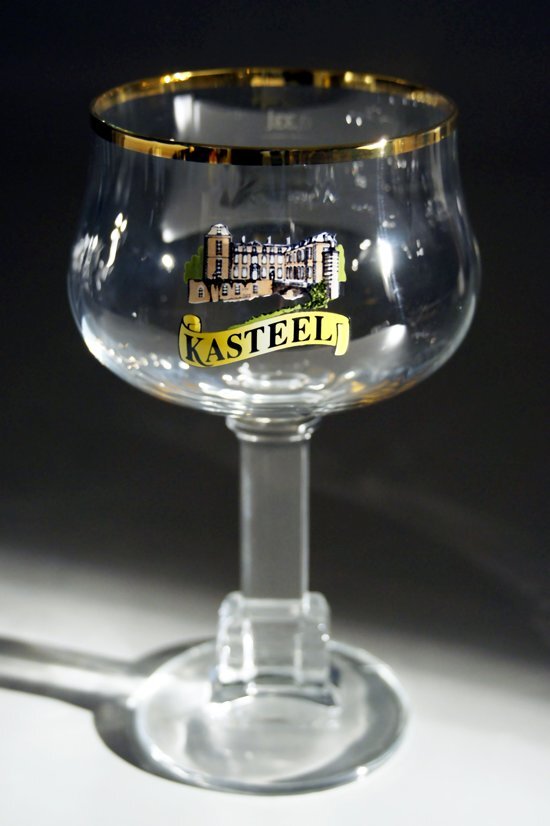 ARCOROC Kasteelbier glas op originele voet