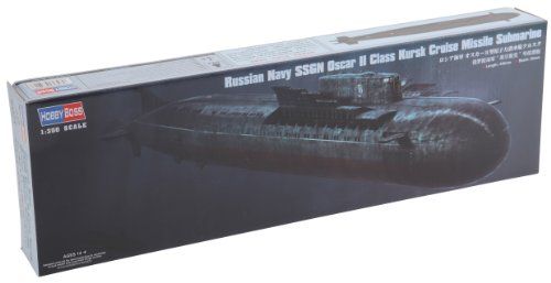 Hobbyboss 1:350 Schaal Russische marine onderzeeër SSGN Oscar II Kursk Cruise Missile Model Kit (Grijs)