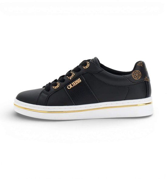 GUESS Stew Lage Sneakers Vrouwen Zwart