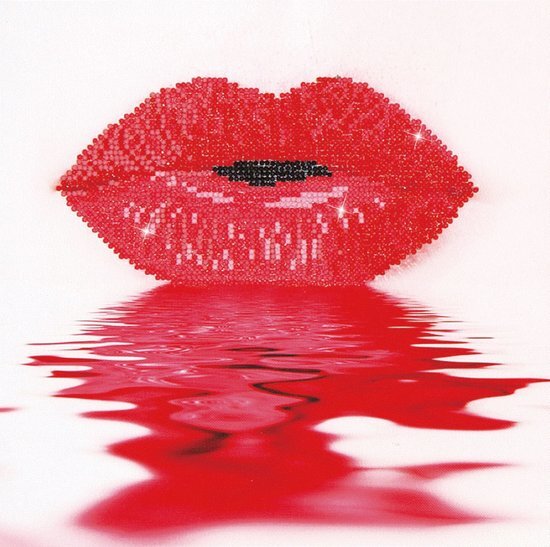 Diamond Dotz Â® painting Hot Lips 30x30cm