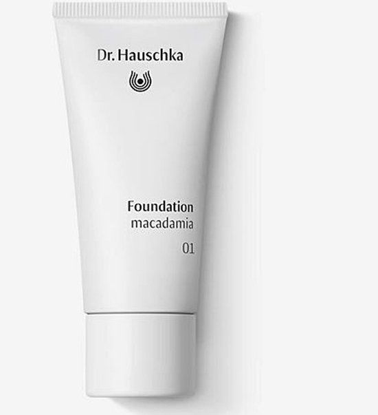 Dr. Hauschka Foundation 03 Chestnut - 30 ml