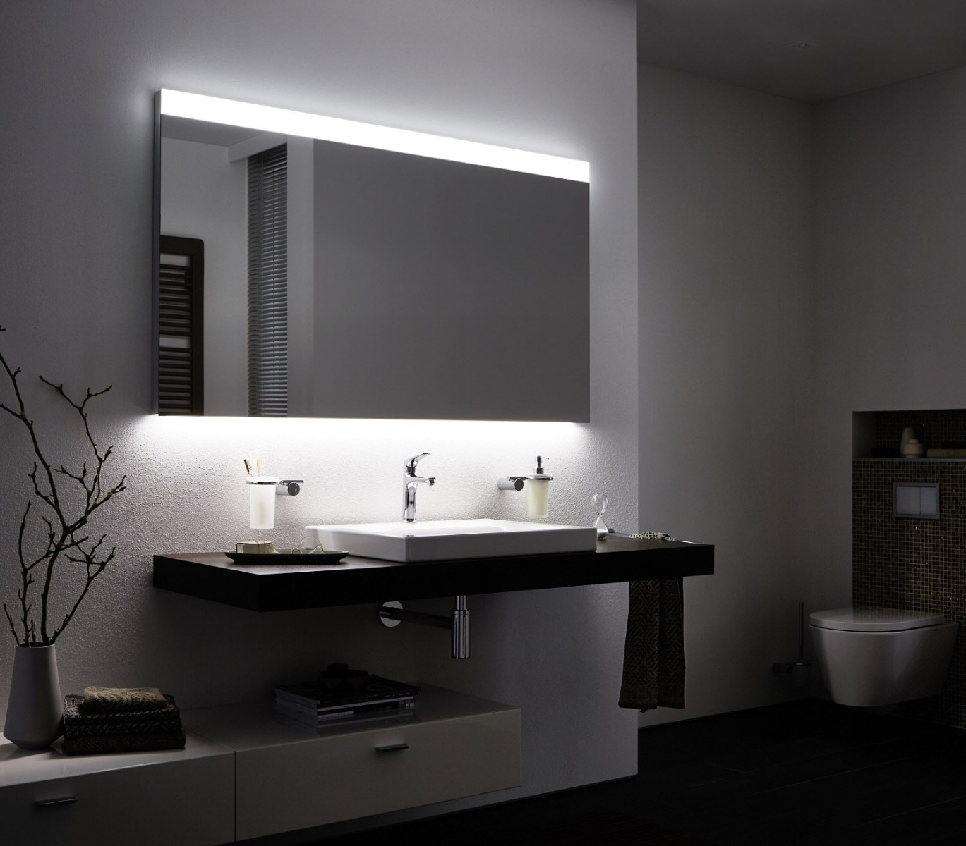 Badkamerplanet Badkamerspiegel met LED verlichting 100 cm Boven en Onderverlichting Classic met Verwarming Anti Condens