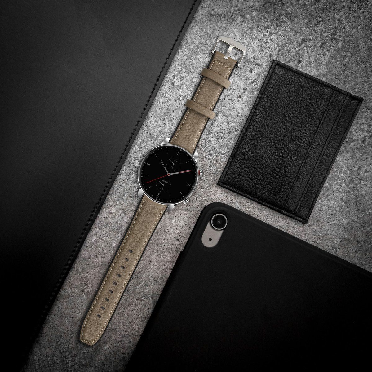 kwmobile horlogeband voor Huami Amazfit GTR (47mm) / GTR 2 - Armband voor fitnesstracker van leer in olijfgroen