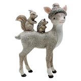Dekohelden24 Hertendecoratie, decoratief rendier, decoratieve hert met muts, ree-figuur, rendierfiguur, hert met muts en erop zittende egel en eekhoorn van keramiek in wit geglitterd; l x b x h 10 x 4