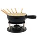 BBQ-Toro Service à fondue en fonte pour 6 personnes | 2 litres | Service à fondue 9 pièces avec brûleur et fourchettes | Service à fondue, service à fondue au fromage, service à fondue à la viande, service à fondue au chocolat (émail noir/crème)