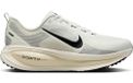 NIKE Nike Vomero 18 hardloopschoen voor heren, Summit White Black Coconut Milk, 40.5 EU