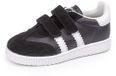 Titanitos Baby sneakers Play V Zwart Wit Unisex Kinderen Klittenband Synthetisch/Textiel Harde zool