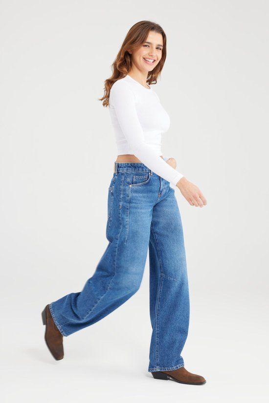 Cup of Joe Denim Clara Balloon Fit Jeans Medium Blue