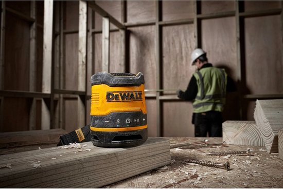 DeWalt DCR009 Bluetooth Speaker IP67 USB-C