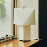HAY Tischleuchte Aplat, Höhe 66 cm, weiß, Seidenpapier E14