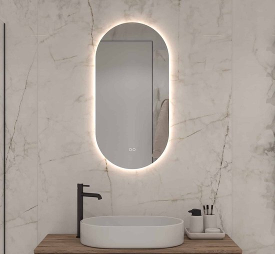 Schaere Ovale badkamerspiegel inc dimbare kleur veranderende LED verlichting en spiegel verwarming 45x90 cm 8030 Series