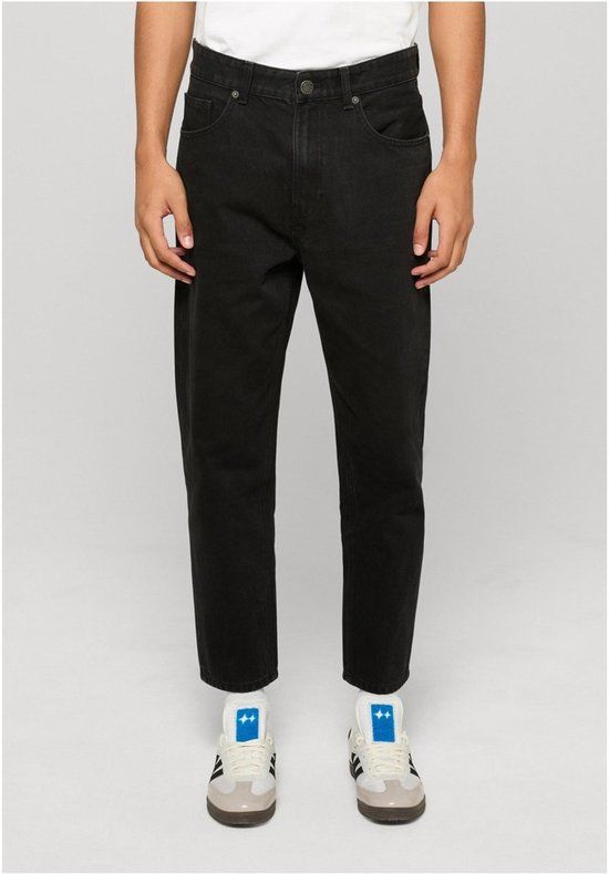 Urban Classics Heavy Loose Jeans Broek Zwart W36
