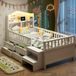 Ropilly Kinderbed 90x200 cm met veiligheidsspijlen, vier lades, een trap met plank, LED-verlichting en USB- en Type-C-aansluitingen, houten bed in wit